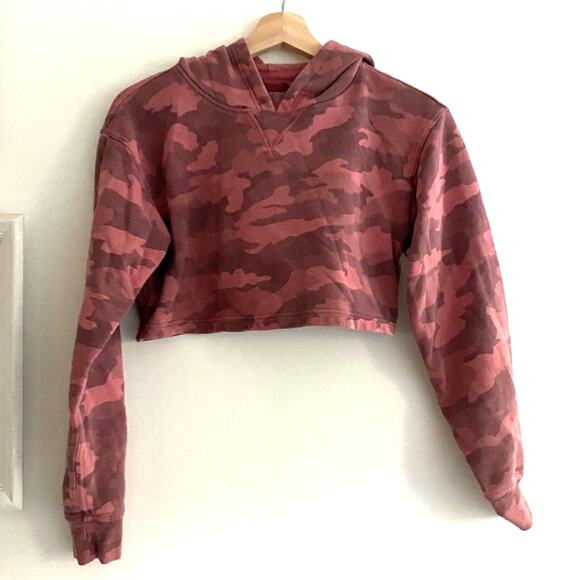 LULULEMON All Yours Cropped Hoodie in Heritage 365 Camo Brier Rose Multi Size 4 - Picture 3 of 4